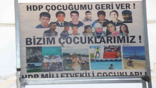 Evlat nöbetindeki baba: “Oğlumu almadan HDPnin yakasını bırakmayacağım
