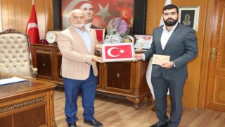 Ezanı Güzel Okuma Yarışması birincisi Elazığdan
