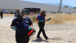 Fabrikadaki yangın sonrası zehirli gaz paniği