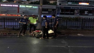 Fatihte otomobille motosiklet çarpıştı: 1 ölü, 1 yaralı