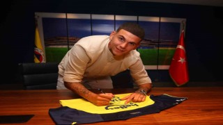 Fenerbahçe, Tiago Çukur ile 4 yıllık sözleşme imzaladı