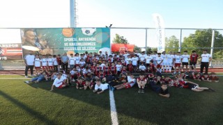 FIFA standartlarına uygun şekilde inşa edilen spor tesisi açıldı