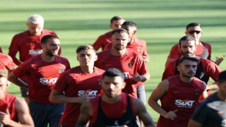 Galatasarayın yeni transferleri antrenmana katıldı