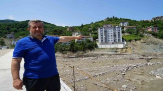 Geçen yılki selde 6 akrabasını kaybeden vatandaş: “Ezine Çayına ne zaman baksam hüzünleniyorum”