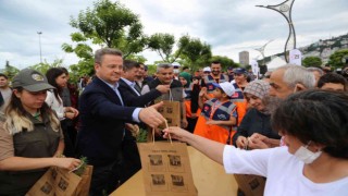 Giresunda, 15 Temmuz şehitleri anısına fidan dikilip, dağıtıldı