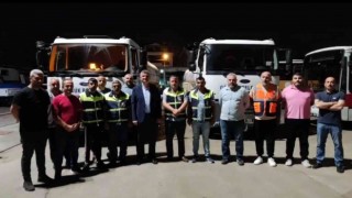 Gölcük Belediyesi ekipleri Datçadaki yangınla mücadele için yola çıktı