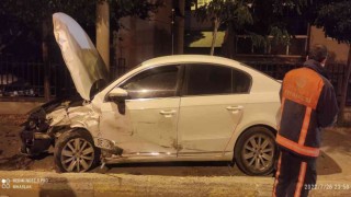 Gümüşhanede hatalı sollama sonucu iki otomobil kafa kafaya çarpıştı: 2 yaralı