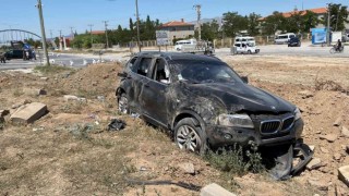 Gurbetçilerin kullandığı otomobiller çarpıştı, 3 kişi yaralandı