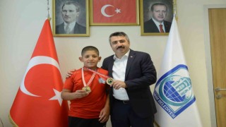 Güreş müsabakalarında Yıldırım fırtınası