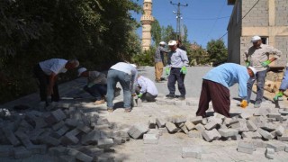 Hakkaride 3 semt ilk defa toprak yoldan kurtuluyor