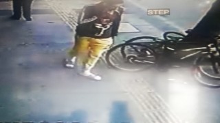 Harçlıklarını biriktirerek aldığı bisikleti saniyeler içinde böyle çalındı