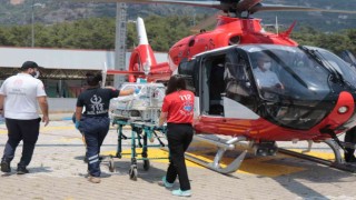 Helikopter erken doğan prematüre bebek için havalandı