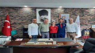 İl Müdürü Er, Avrupa Şampiyonasında Türkiye rekorunu kıran milli sporcuyu ağırladı
