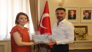 İlk “Sarka” Başkan Yüzügüllüye