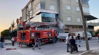 İş yerindeki baca yangını büyümeden söndürüldü