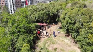 İstanbulda “Kör Ercan” lakaplı pitbullu torbacıya baskın: Okulun karşısına kulübe kurmuş
