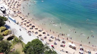 İstanbulda termometreler 30 dereceyi gördü, Caddebostan plajı doldu taştı