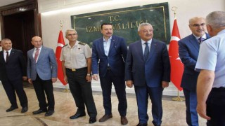İzmir Valiliğinde bayramlaşma merasimi