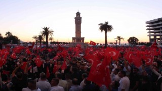 İzmirde 15 Temmuz anması başladı