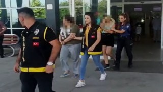 İzmirde fuhuş operasyonu: 2 kadın tutuklandı