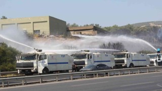 İzmirde iki ilçede çıkan yangınlar kontrol altında