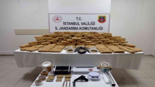 Jandarma 125 kilo uyuşturucu madde ele geçirildi