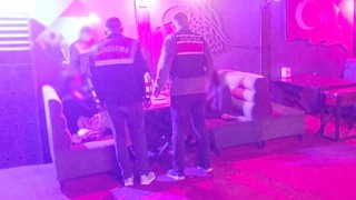 Jandarmadan eğlence mekanlarına sıkı denetim: 446 kişi sorgulandı