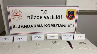 Jandarmadan uyuşturucu geçit yok