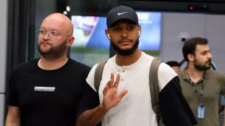 Joshua King, İstanbula geldi