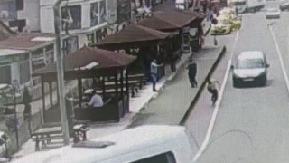 Kamelyada silahlı kavga kameraya yansıdı: 2 ölü, 1 yaralı