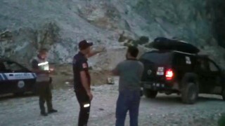 Kanyonda mahsur kalan 2 kişi için çalışma başlatıldı