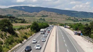 Karadeniz bağlantı noktasında tek yönlü bayram yoğunluğu yaşanıyor