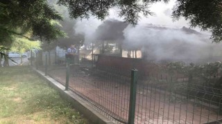 Karaman İl Sağlık Müdürlüğü bahçesinde korkutan yangın