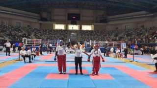 Karatay Belediyesporlu kick boksçular altın madalyayla döndü