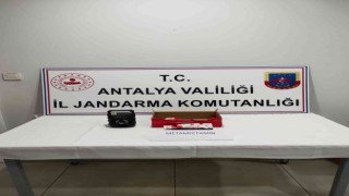 Kargoyla gelen uyuşturucuya jandarmaya takıldı