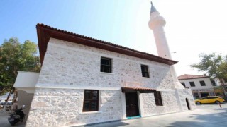 Kaşta restorasyonu biten Süleyman Çavuş Camii ibadete açıldı