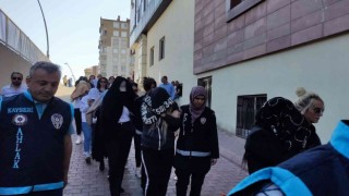 Kataloglarla fuhuş yaptıran çeteye operasyon: 27 Gözaltı
