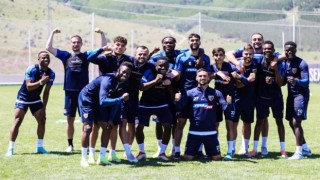 Kayserispor kaptanı İlhan Parlak: Kenetlenirsek büyük başarılara imza atarız