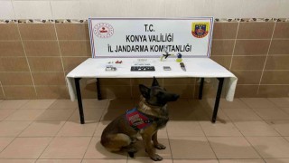 Konyada jandarmadan zehir tacirlerine operasyon: 4 gözaltı