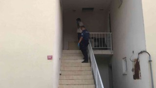 Kötü koku yayılan evden ceset çıktı