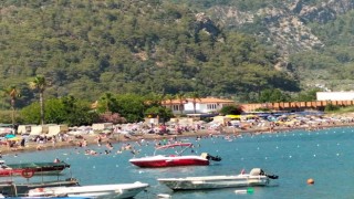 Köyceğiz Ekincik Koyu kampçıların ve tatilcilerin akınına uğradı