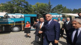 Kültür ve Turizm Bakanlığı gezici kütüphane sayısını 66ya çıkardı