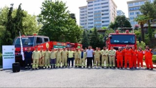 Kumluca yangın ekibine Karadeniz desteği