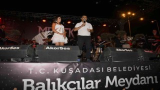 Kuşadasından müzik sesleri yükselmeye devam ediyor