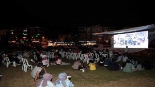 Kütahyada açık havada sinema geleneği
