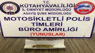 Kütahyada bir şahsın üzerinde uyuşturucu ele geçirildi
