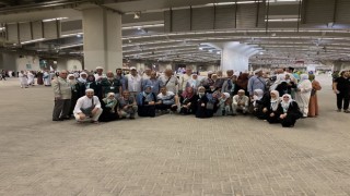 Kutsal topraklarda bulunan Müslümanlar hacı oldu