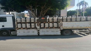 Manavgatta kamyon dolusu 10 bin litre sahte içki ele geçirildi