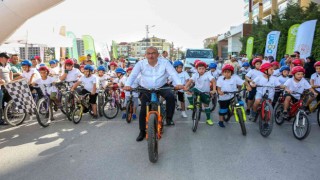 Meramda Düz Bisiklet Yarışları başladı