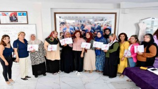 Mersinde kadınlar öğreniyor, öğrendikçe güçleniyor